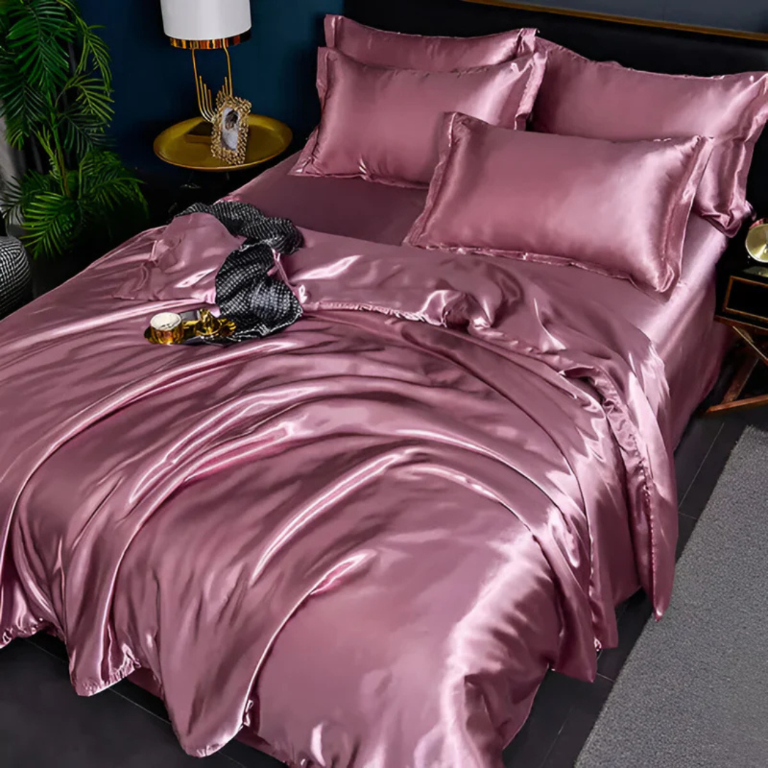 Zijde Bedovertrek – Zacht Polyester in Elegante Wit voor Slaapkamer Decoratie
