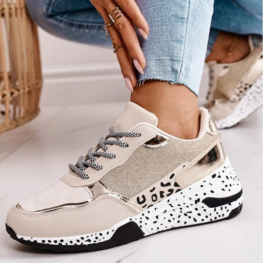 Debora | Dames Sneakers – Lichtgewicht Platform met Ademend Mesh en Trendy T-Strap Design