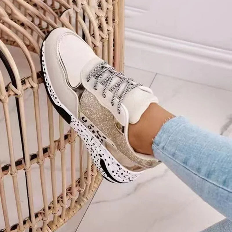 Debora | Dames Sneakers – Lichtgewicht Platform met Ademend Mesh en Trendy T-Strap Design