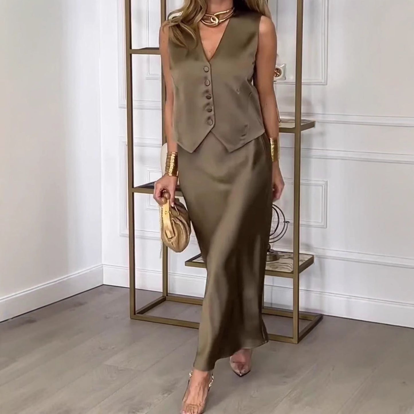Satijnen Dames Set | Mouwloos gilet en midi rok in slim-fit design voor feestelijke elegantie