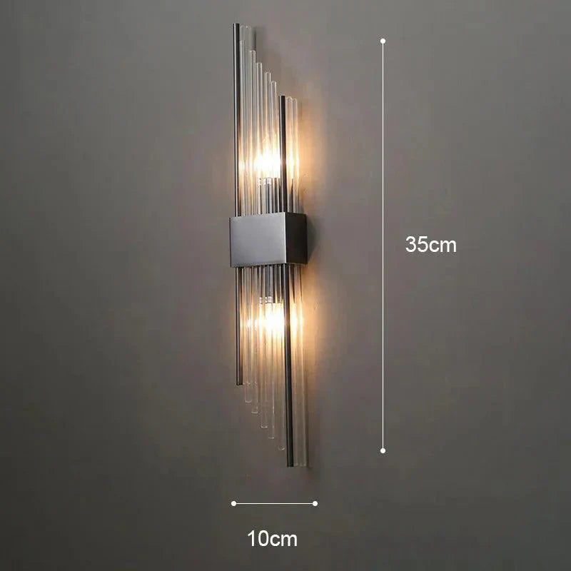 Moderne Wandlamp – Zwart en Goud, Kristallen Accenten voor Sfeervolle Verlichting in Woonkamer of Slaapkamer